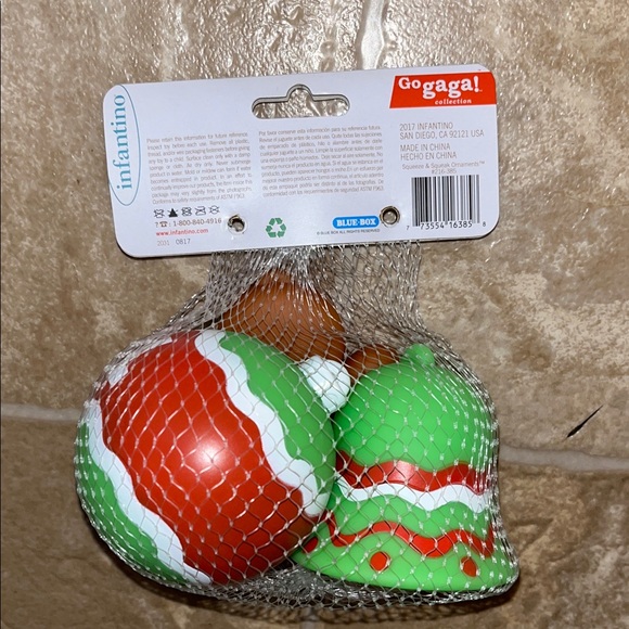 NWT Infantino Festive Squeeze & Squeak Set - Picture 3 of 6